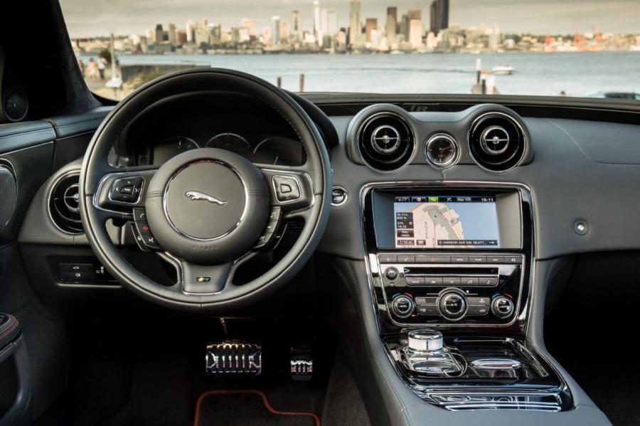  Jaguar XJR 2014 года  (фото 17 из 116)